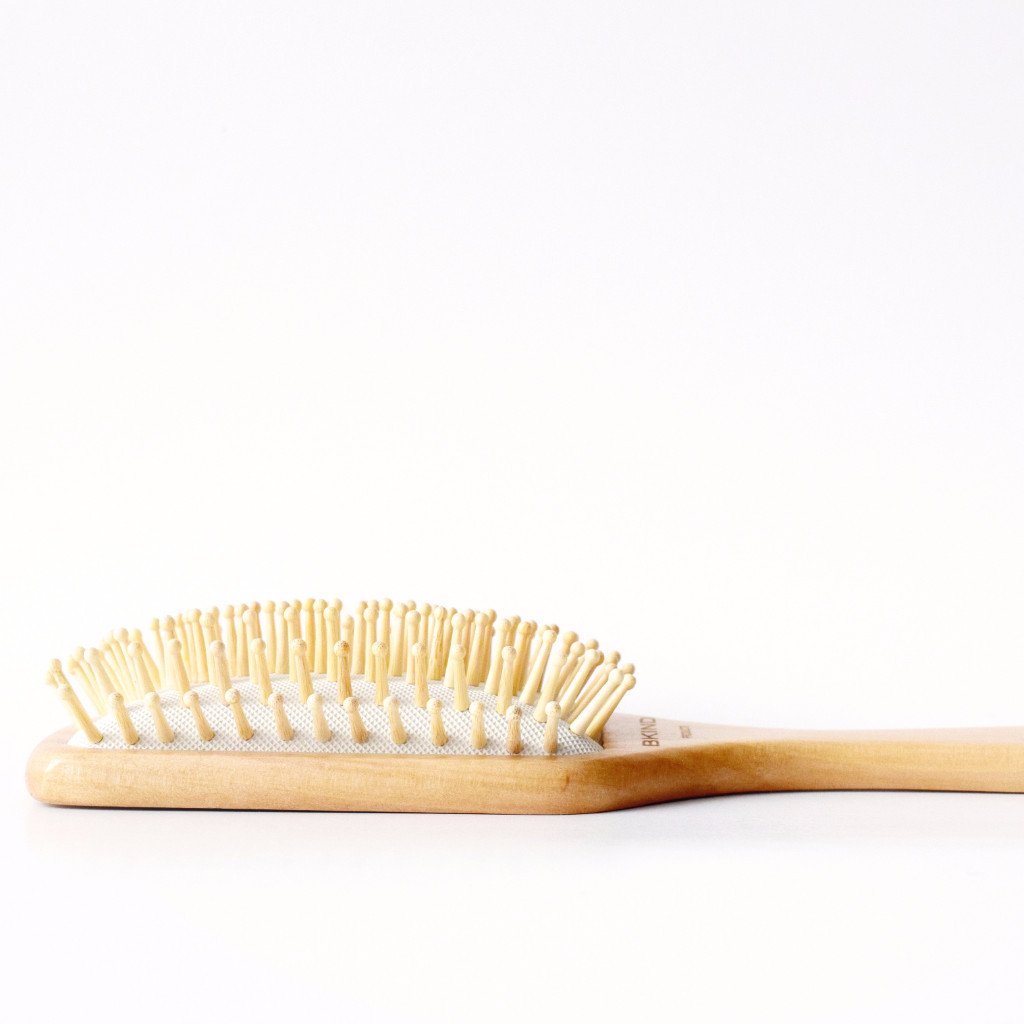 Brosse à cheveux en bambou