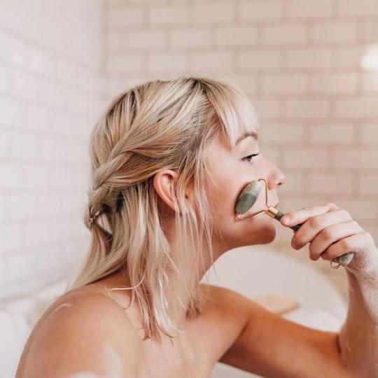 Rouleau de jade pour le visage